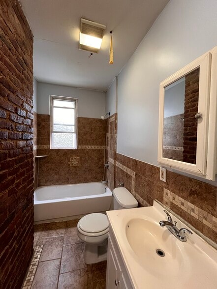 Building Photo - 60 Wilkinson Ave