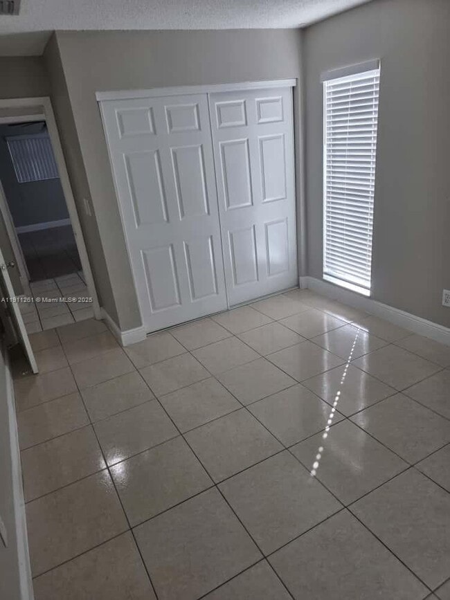 Building Photo - 16813 SW 107th Pl