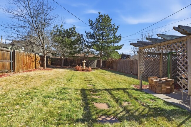 Building Photo - 2836 Vrain St