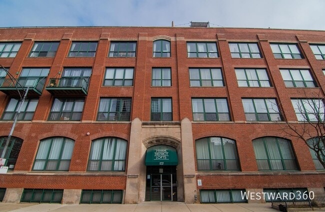 Building Photo - 1727 S Indiana Ave