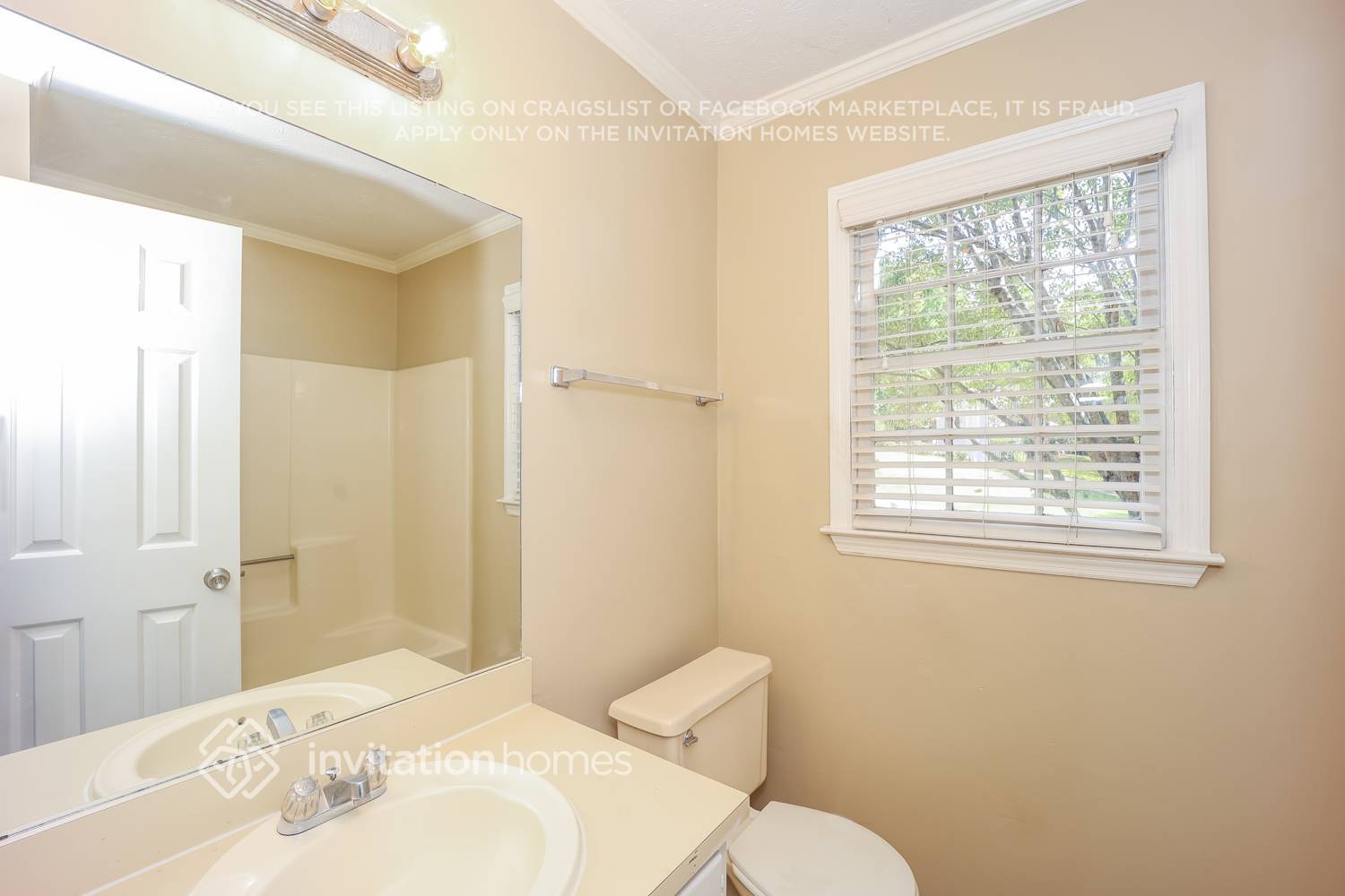 Building Photo - 2114 Shillings Chase Dr