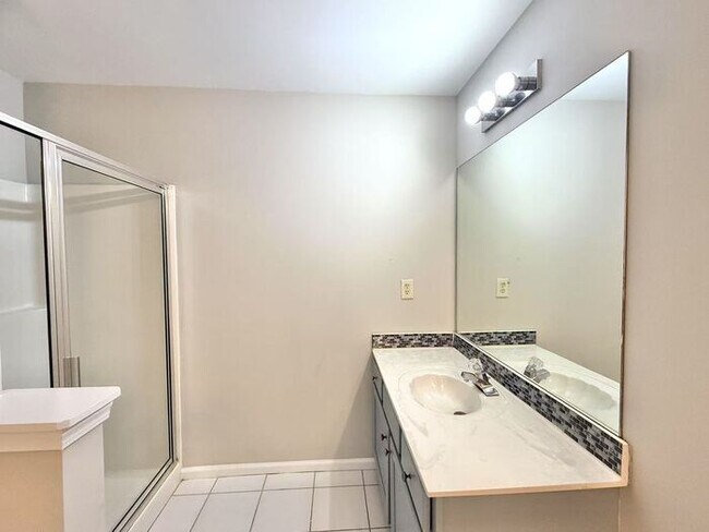 Building Photo - 2168 Pebble Beach Dr