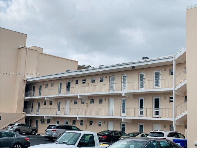 Building Photo - 1481 S Ocean Blvd