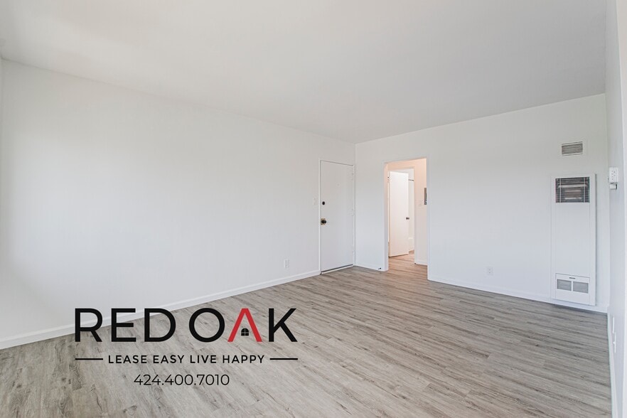 Building Photo - 6109 Brynhurst Ave