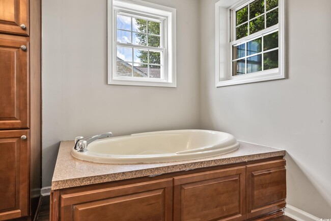 Building Photo - 257 Stone Throw Dr