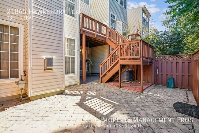 Building Photo - 21865 Hawksbury Terrace