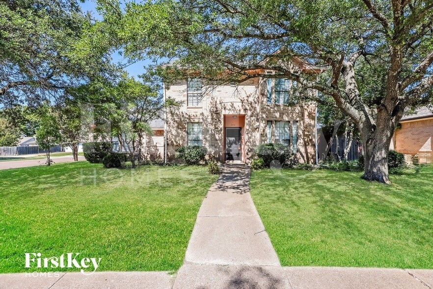 Primary Photo - 7901 Tulane Dr