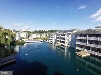 Building Photo - 306 Waters Edge Dr