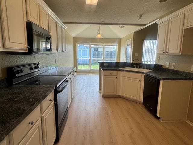 Building Photo - 908 Cedar Ridge Ln