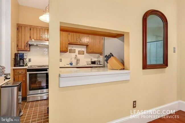 Building Photo - 1000 N Street NW-