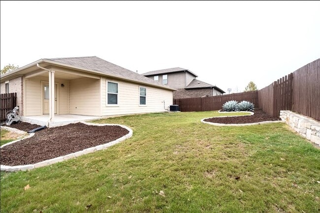 Building Photo - 266 Screech Owl Dr