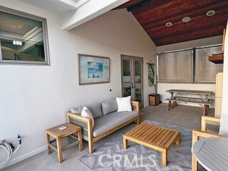 Building Photo - 601 Poinsettia Ave