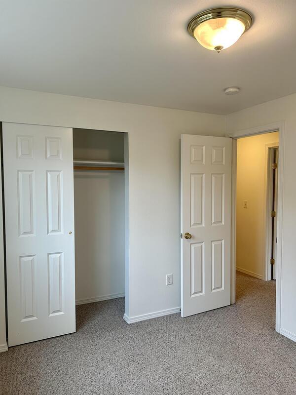 Building Photo - 6471 Portal Manor Dr