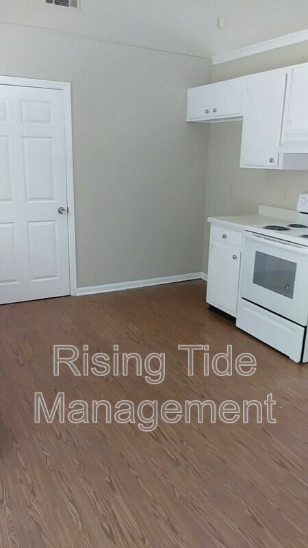 Building Photo - 1048 25th Ave