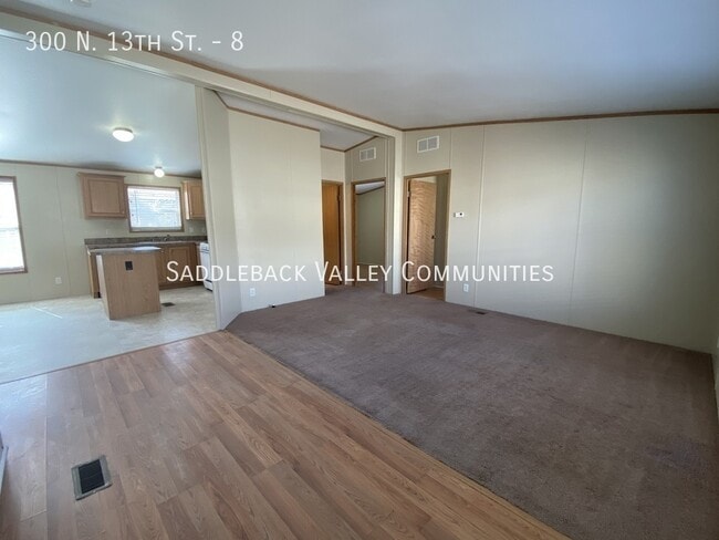 Building Photo - 300 N 13th St