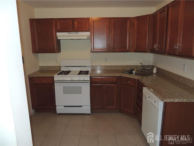 Building Photo - 50 Fisher Dr