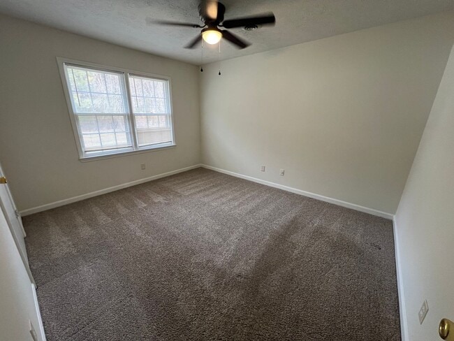 Building Photo - Oconee County Duplex