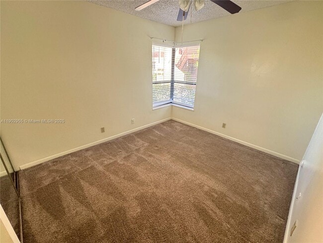 Building Photo - 2635 Carambola Cir N