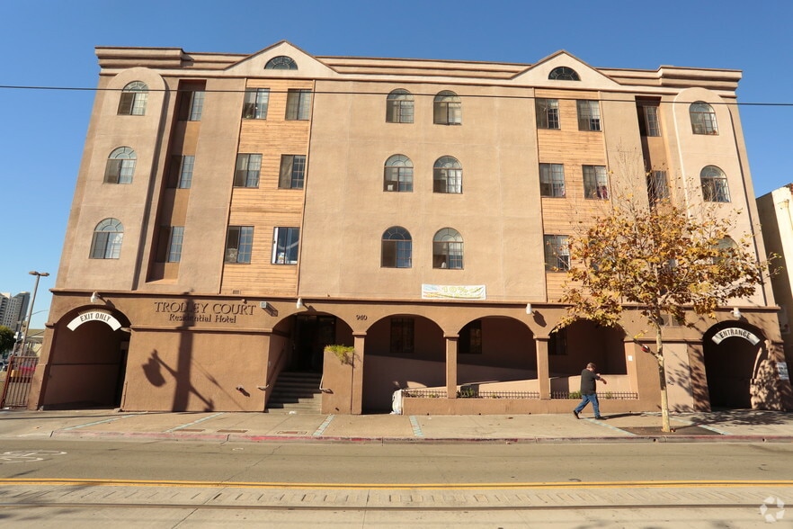 Primary Photo - Trolley Court