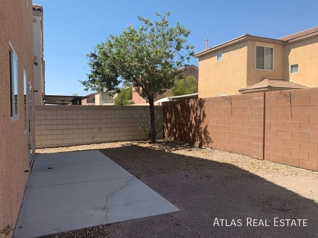 Building Photo - 6882 Majestic Palm Dr