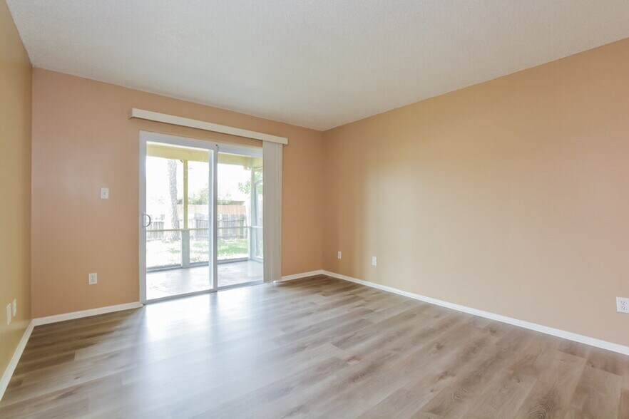 Building Photo - 1240 Rising Sun Blvd