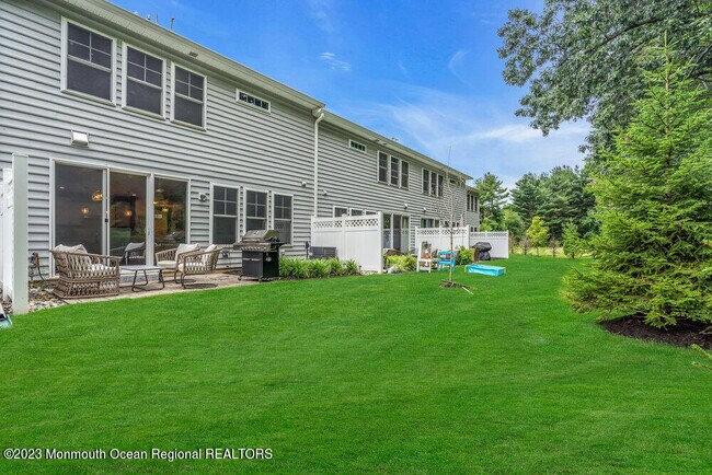 Building Photo - 61 Eckert Dr