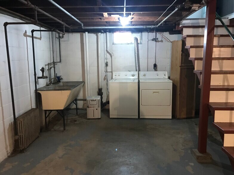 new washer and dryer - 303 W Stanage Ave