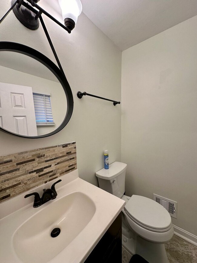 Building Photo - 1248 Pennsylvania Ave