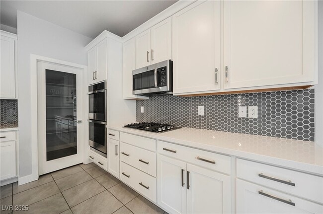 Building Photo - 27 Santo Mio Ct