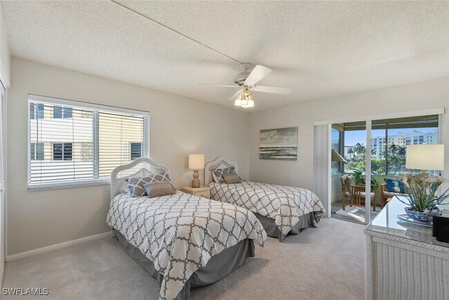 Building Photo - 3420 Gulf Shore Blvd N