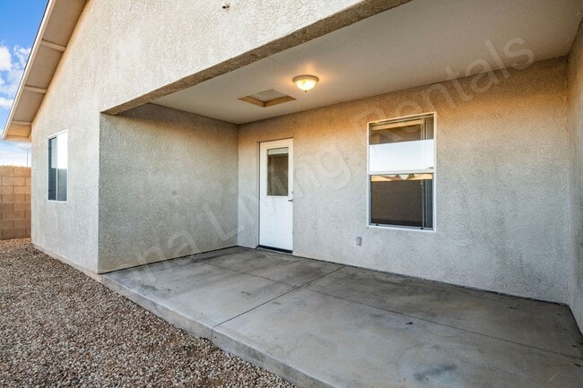 Building Photo - PERFECT CUL-DE-SAC HOME