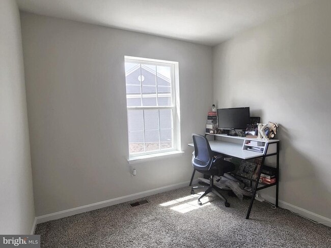 Building Photo - 8760 Mimosa Ave