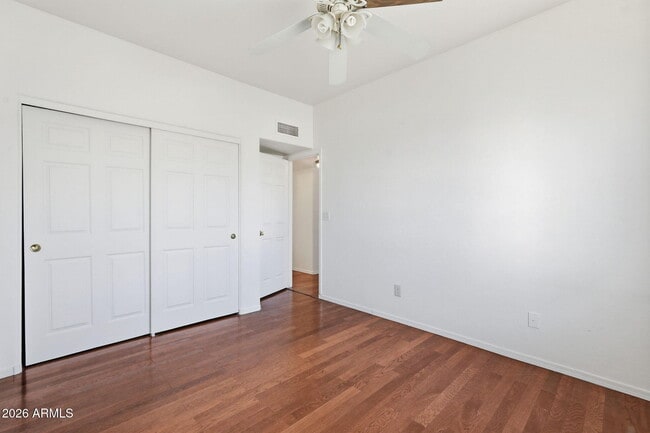 Building Photo - 1026 W Libra Dr