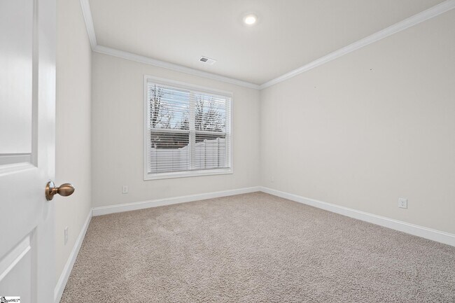 Building Photo - 218 Reynard Trl