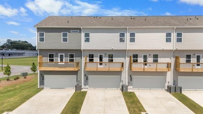 Building Photo - 77 Professional Pl