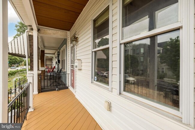 Building Photo - 1405 Montello Ave NE