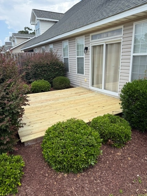 Building Photo - 539 Village Green Dr