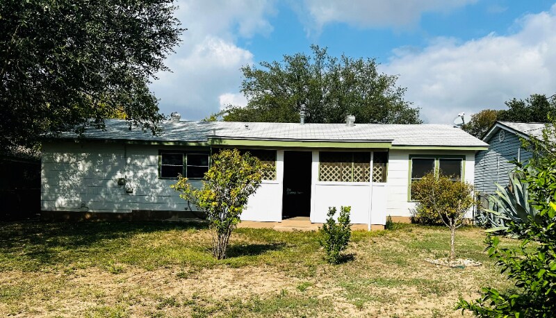 Building Photo - 458 Anton Dr