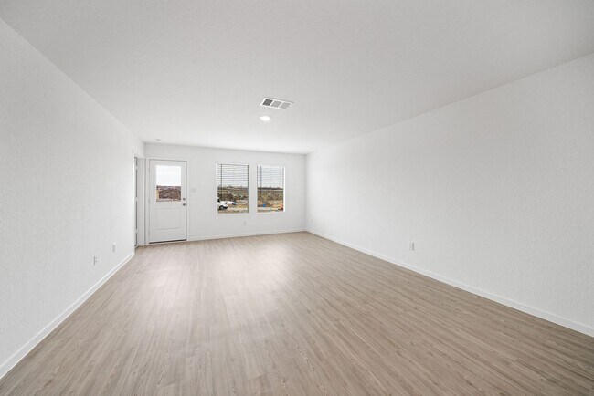 Building Photo - 241 Tahoe Ave