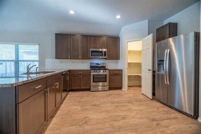 Building Photo - 15054 Paddock Point Ln