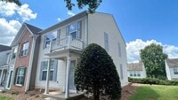 Building Photo - Gorgeous Alpharetta Townhouse! 3 Bedrooms/2.5 Bathrooms, Hardwoods, End Unit!