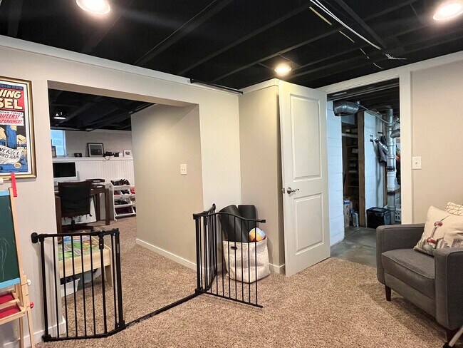 Furnished Basement - 350 Glenhaven Ave NW