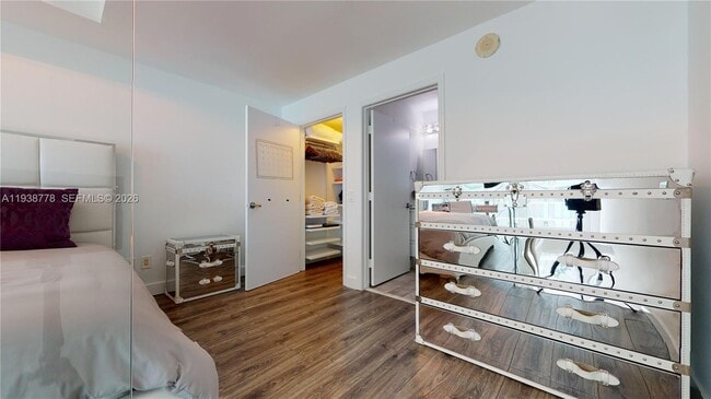 Building Photo - 60 SW 13th St