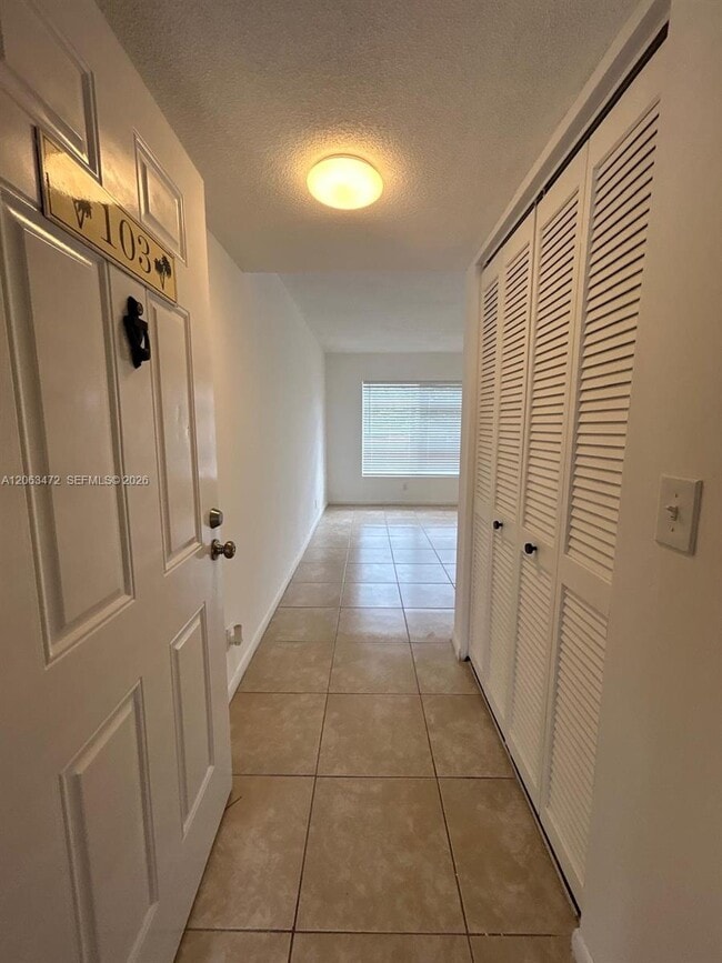 Building Photo - 815 Boynton Beach Blvd