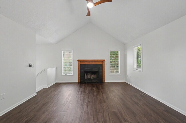 Building Photo - 3412 Augusta Dr