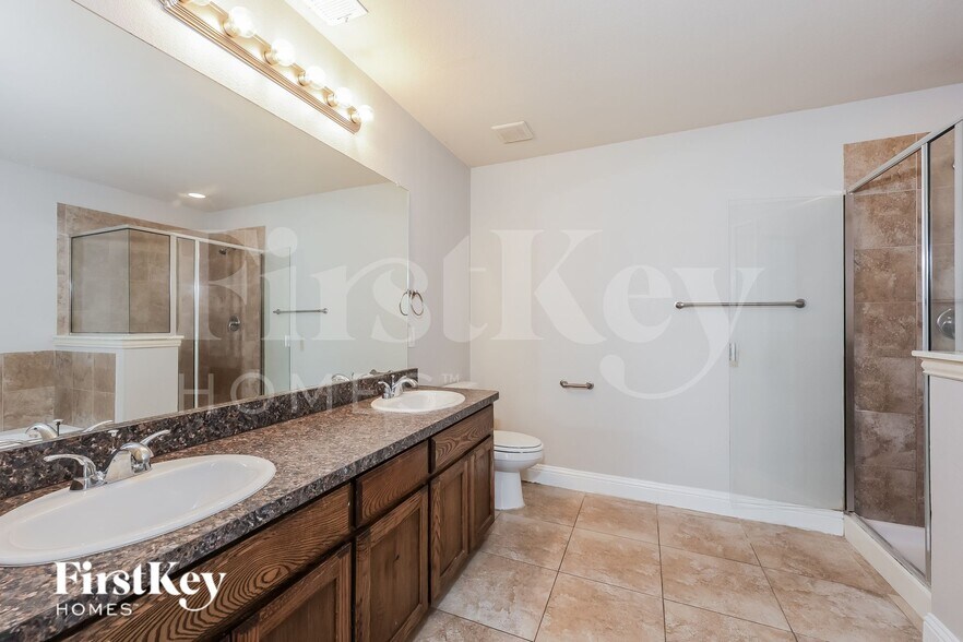 Building Photo - 614 Canvas Ct