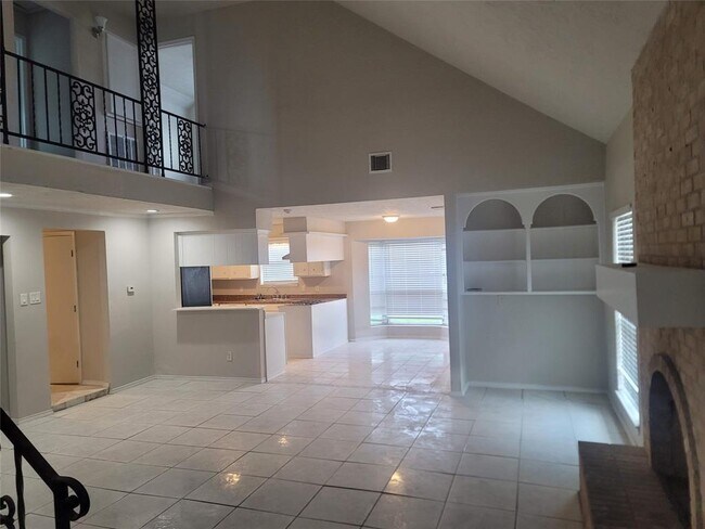 Building Photo - 10601 Sagewind Dr