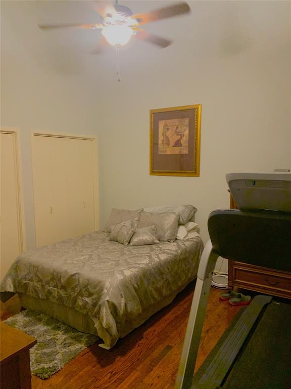 Building Photo - 2121 The Strand