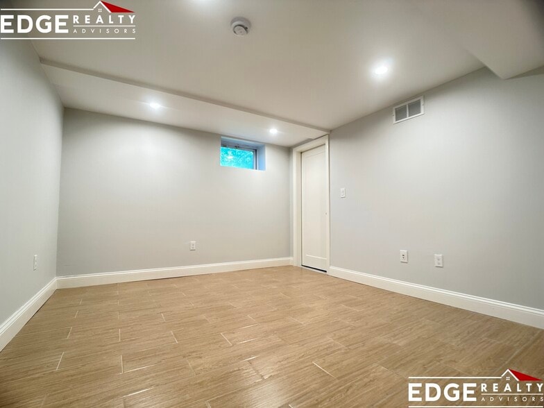 Building Photo - 7 Trapelo St