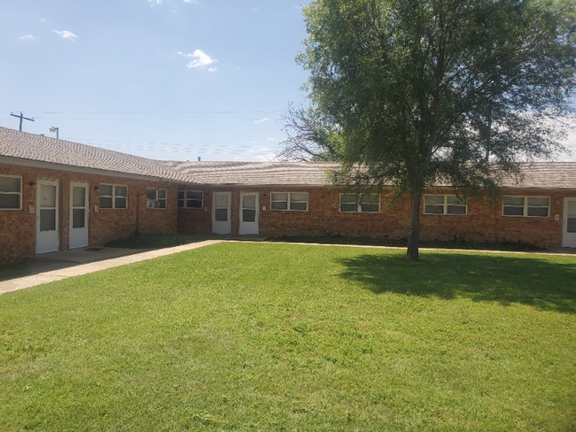 Primary Photo - 2612 5th Ave